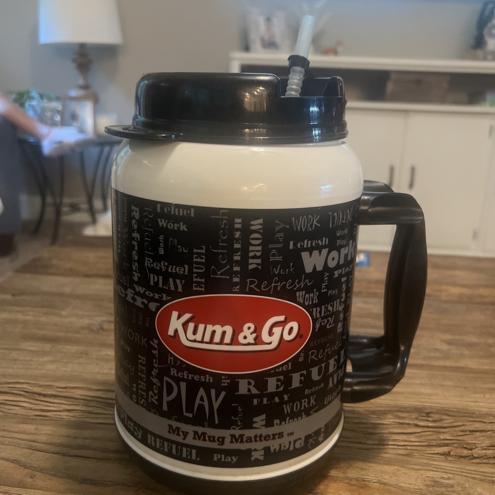 Kum & Go 100 oz Insulated Travel Mug Whirley  Mug Drink Works With Lid EUC